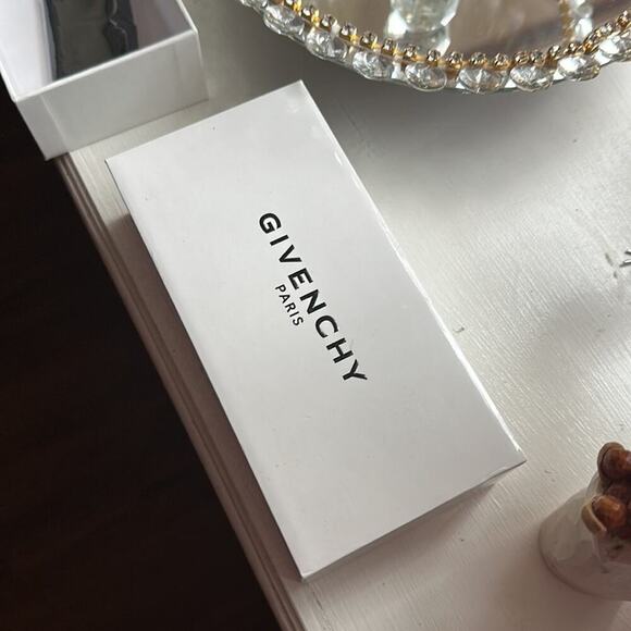 Givenchy 52mm Burgandy Oval Sunglasses main image 4